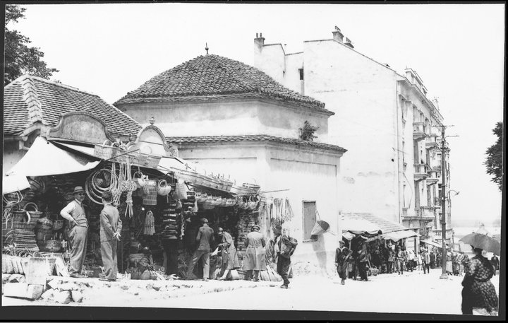 168435_146956688693972_5794899_n